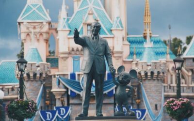 Snag these freebies at Disney theme parks 